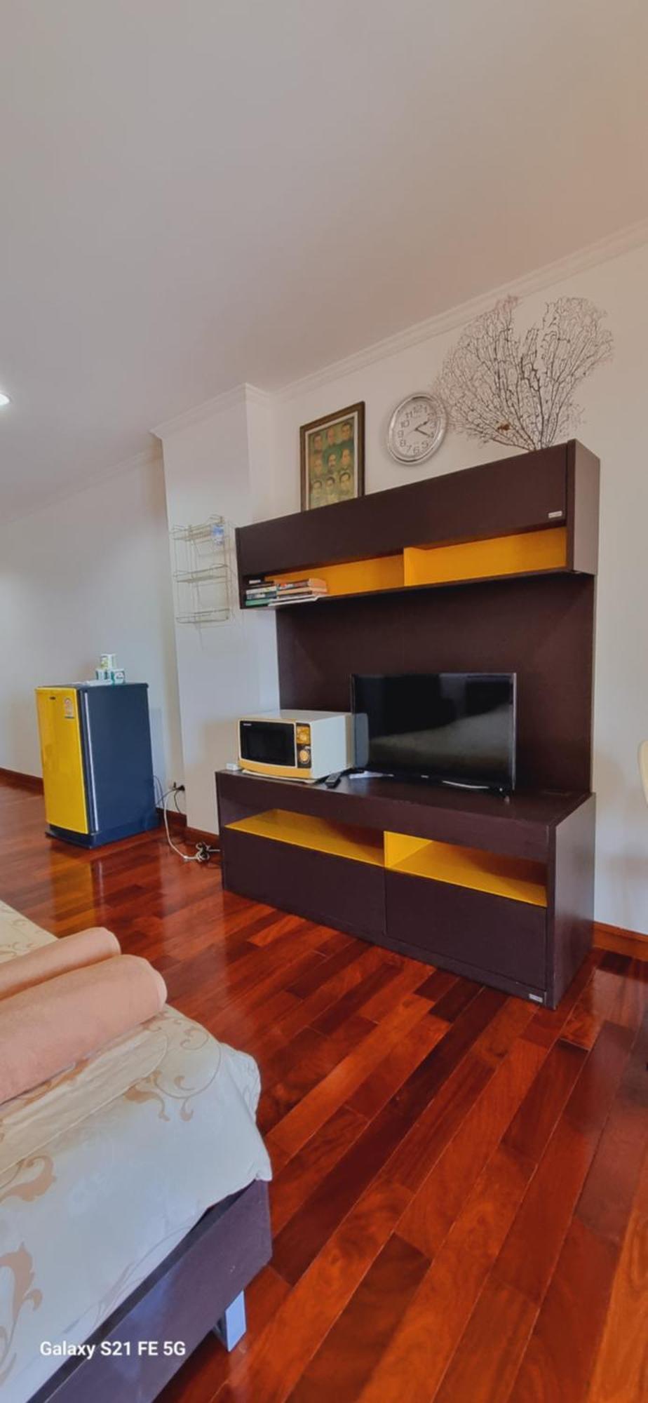 Hua Hin Baanklang Condo By Petch Exterior photo
