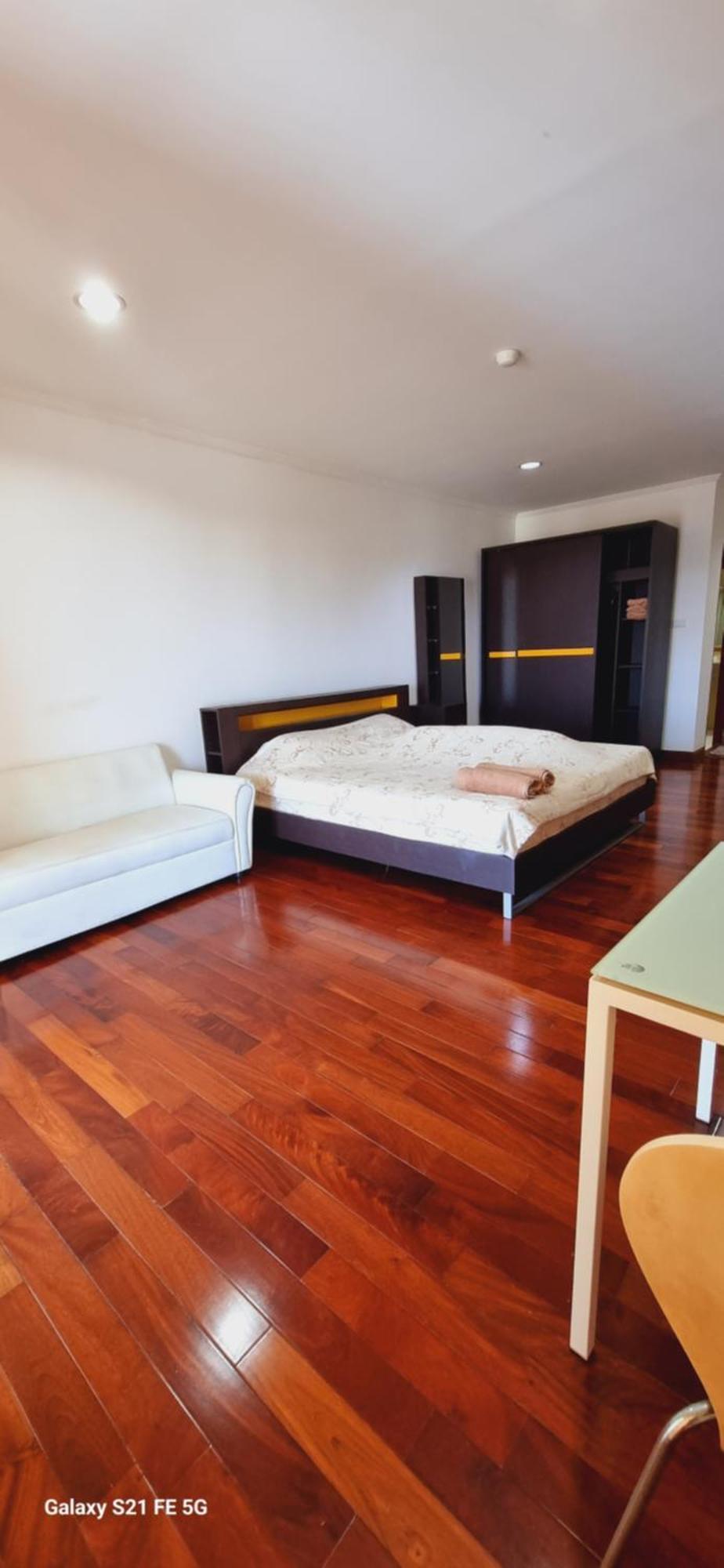 Hua Hin Baanklang Condo By Petch Exterior photo